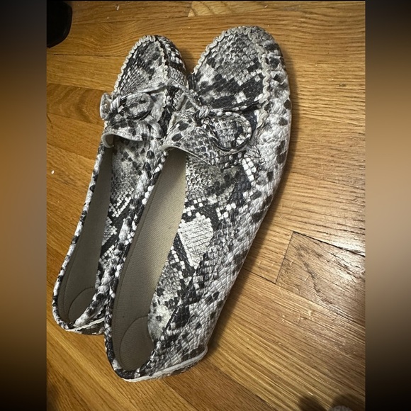 Loafer - Picture 2 of 4